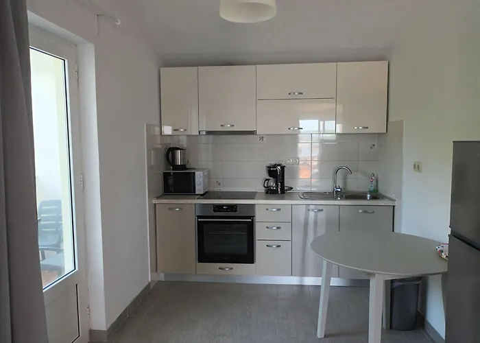 Apartman With Parking Space - Gonar, Rab - 23349 *